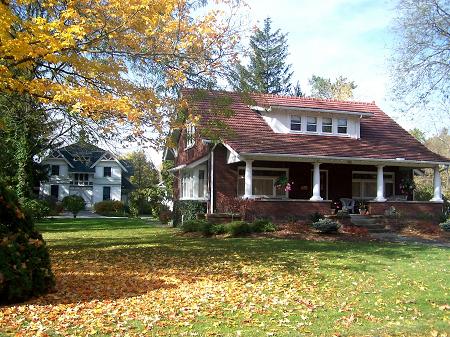 1900 Bungalow photo