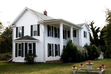 1900 Farmhouse photo