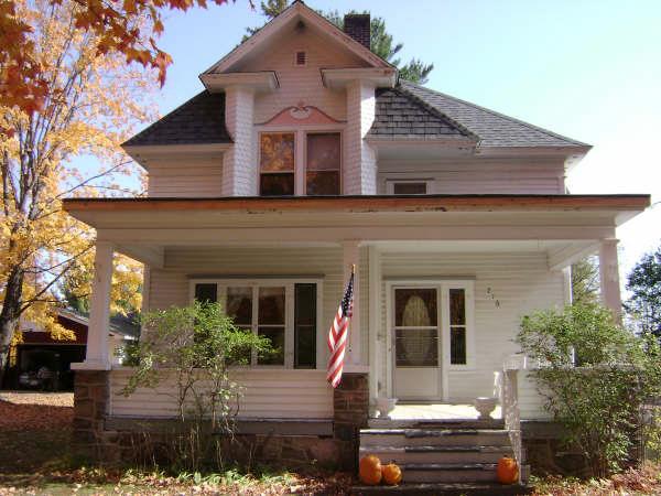 Front View w/large Front Porch