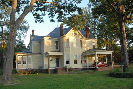 1903 Victorian: Queen Anne photo