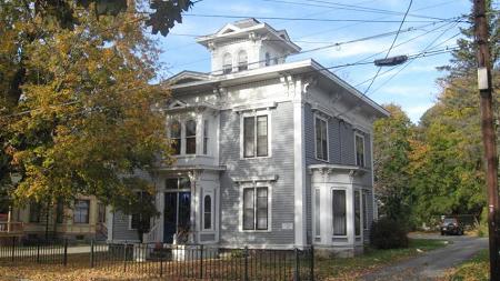 1900 Victorian: Queen Anne photo