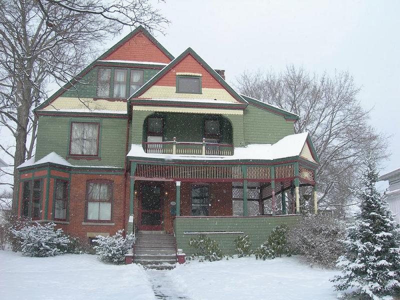 1887 Victorian Queen Anne in Elmira, New York