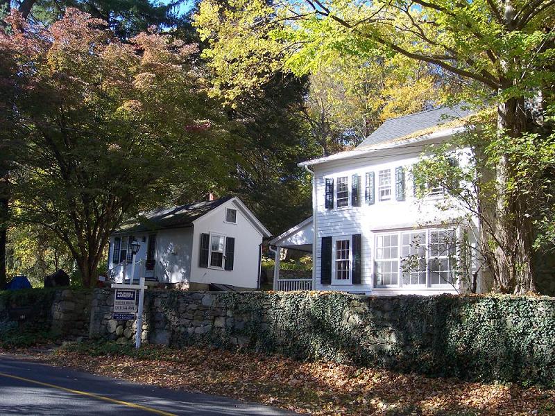 Farmhouse with Cottage