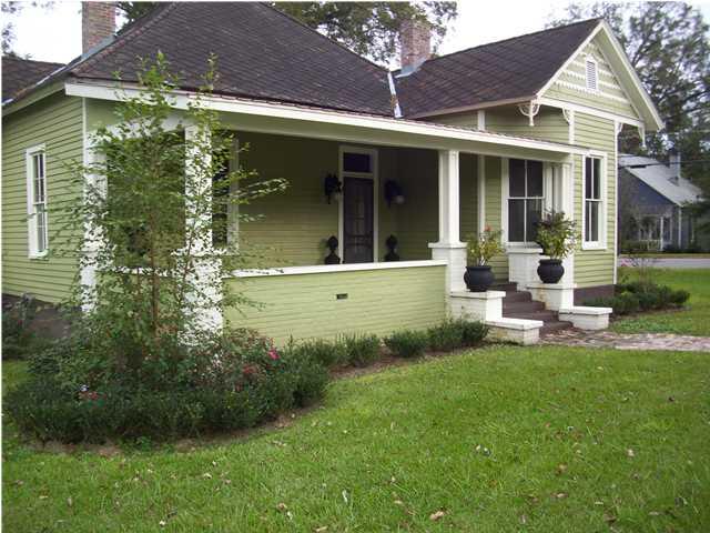 1895 Victorian Cottage