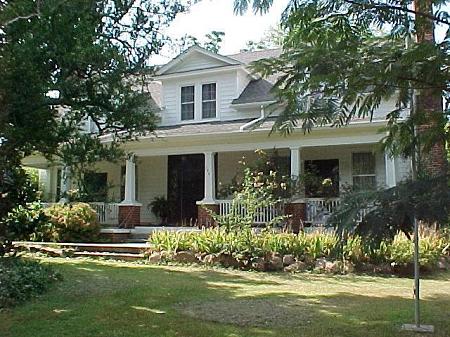 1765 Farmhouse photo