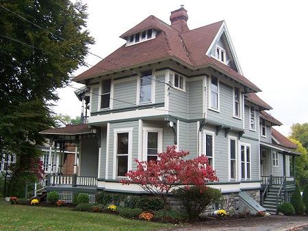 1870 Victorian: Queen Anne photo