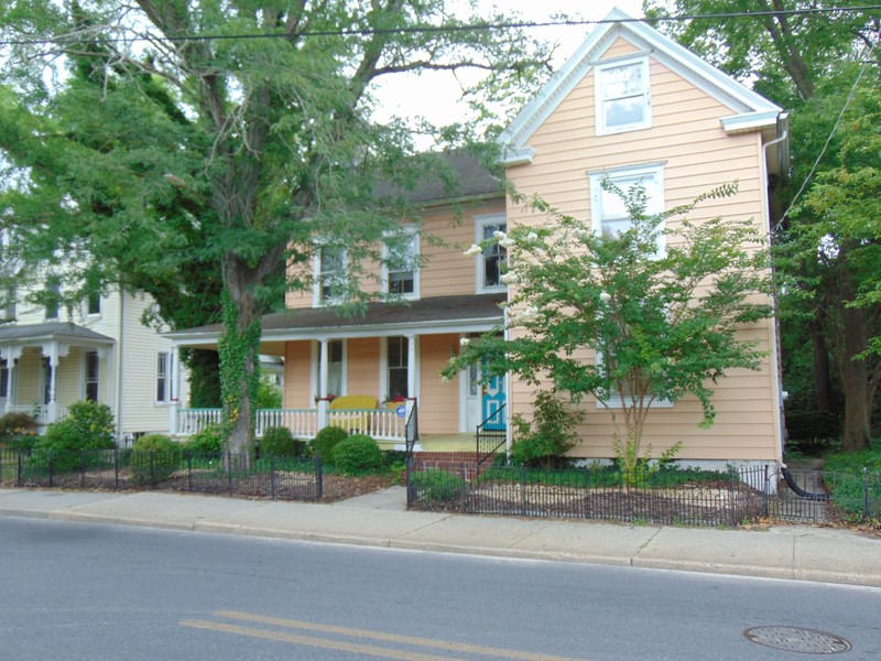 Front of 601 Camden Avenue