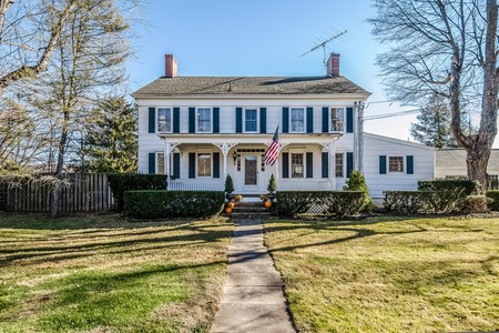 1840 Colonial photo