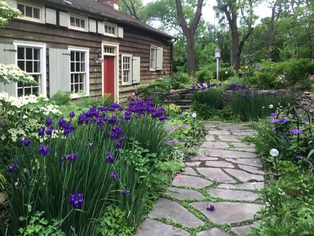 1732 Colonial photo