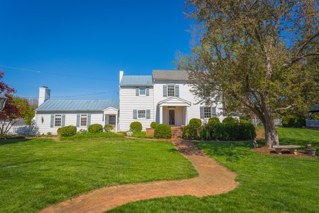 1750 Colonial Revival photo