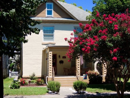 1910 American Foursquare photo