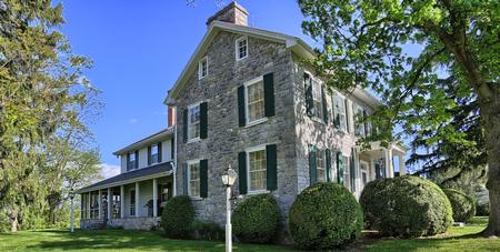1780 Farmhouse photo