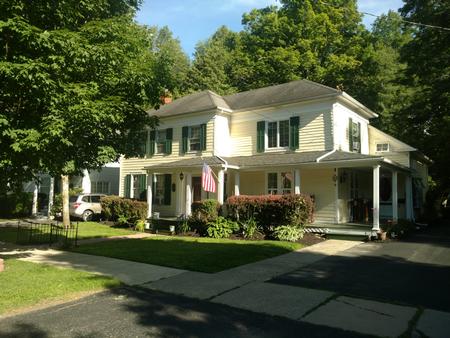 1825 Colonial photo