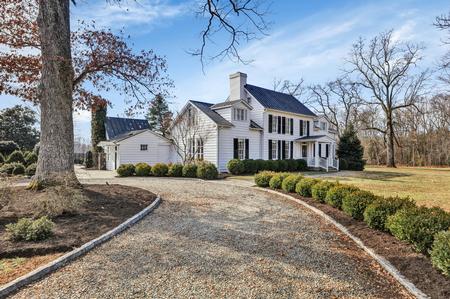 1850 Farmhouse photo