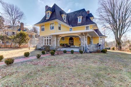 1897 Arts & Crafts (Craftsman) photo