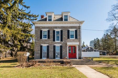 1850 Farmhouse photo