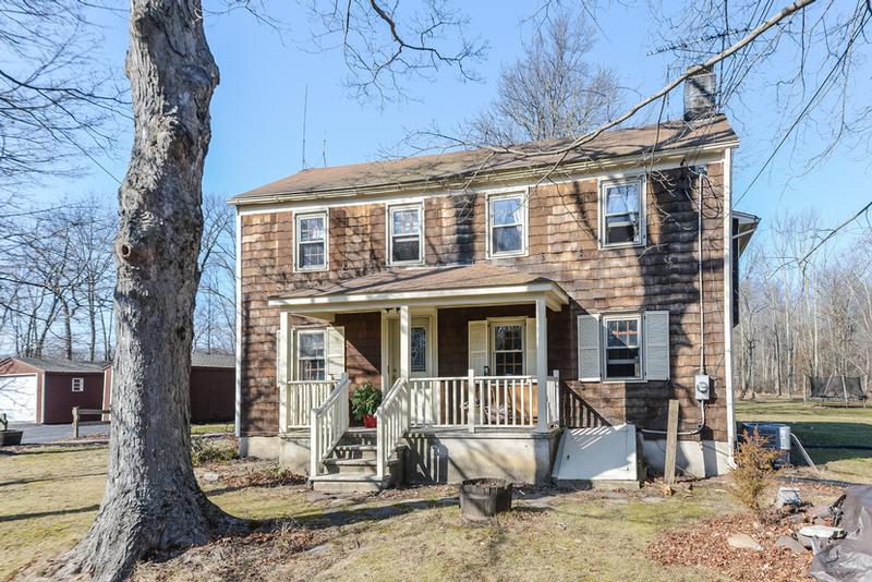 Charming Colonial