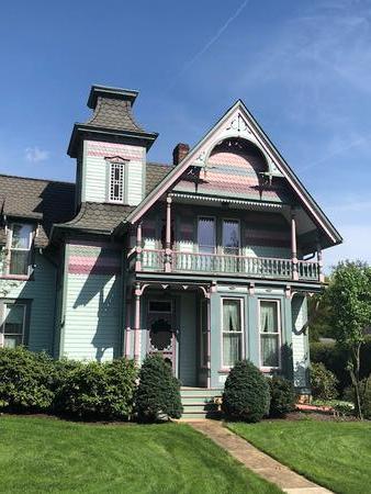 1896 Victorian: Eastlake photo