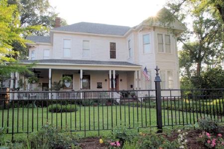 1874 Victorian: Queen Anne photo