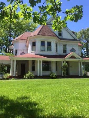 1875 Victorian: Queen Anne photo