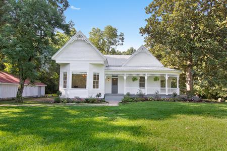 1900 Victorian: Queen Anne photo