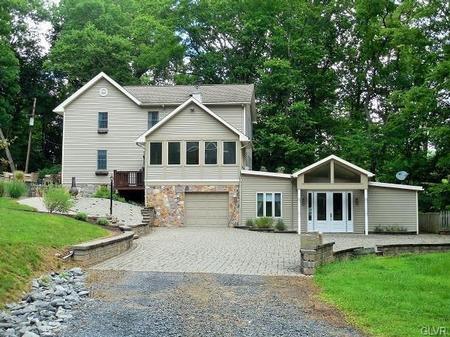 1835 Colonial Farmhouse photo