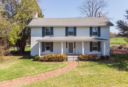 1850 Farmhouse photo