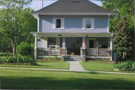 1913 American Foursquare photo