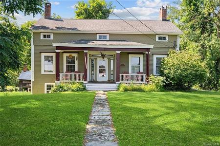 1850 Greek Revival Farmhouse photo