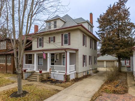 1900 American Foursquare photo