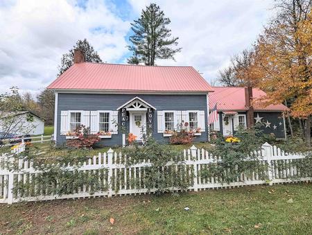 1830 Colonial Farmhouse photo