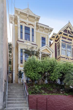 1907 Victorian: Eastlake photo