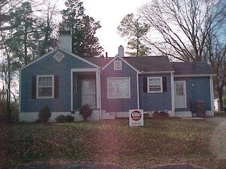 1947 Bungalow photo