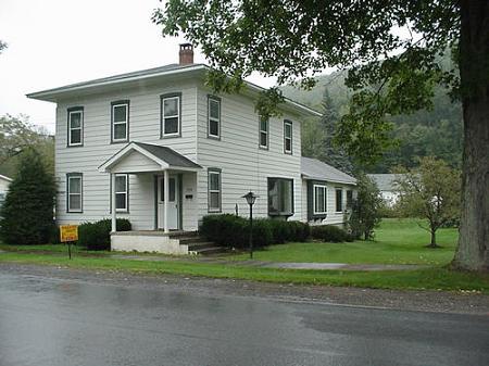 1845 American Foursquare photo