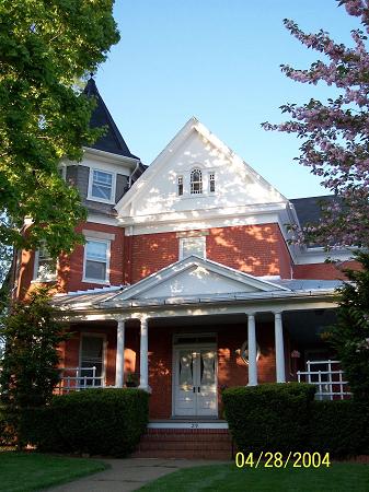 1900 Victorian: Queen Anne photo