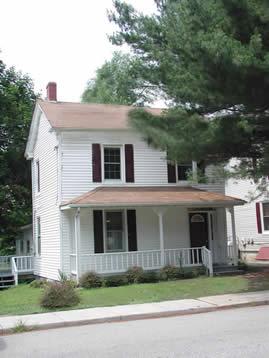 1908 Farmhouse photo