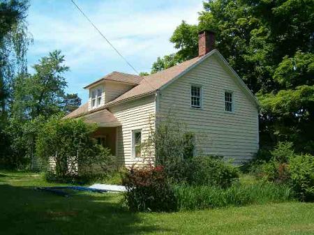 1780 Farmhouse photo