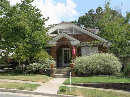 1921 Bungalow photo