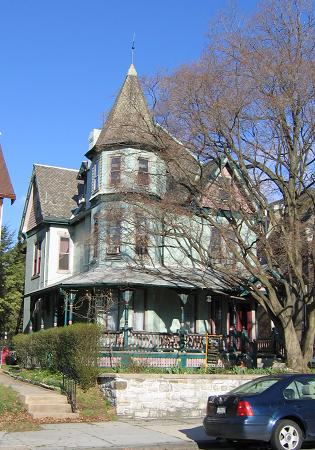 1900 Victorian: Queen Anne photo