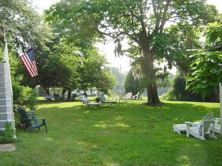 Relaxing Back Yard