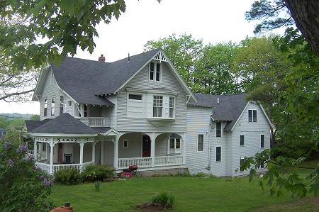 1880 Victorian: Queen Anne photo