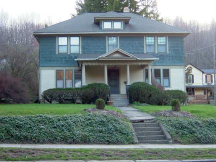 1917 Craftsman Foursquare photo