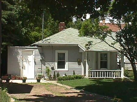 Cottage In The City