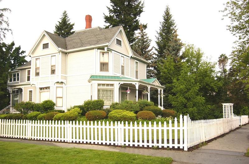 3-story Victorian