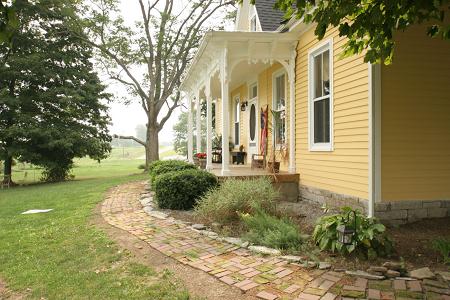 1850 Farmhouse photo