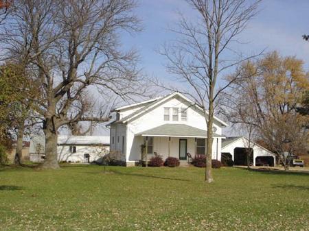 1925 Farmhouse photo