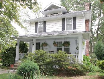 1920 American Foursquare photo