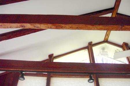 rafters in den