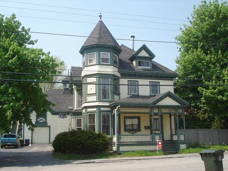 1890 Victorian: Queen Anne photo