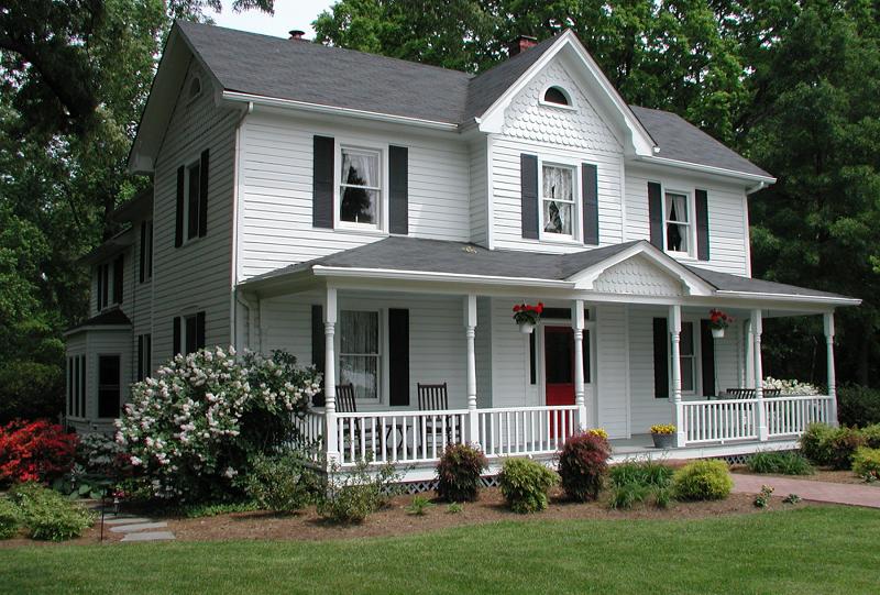 Charming farmhouse close to D.C.